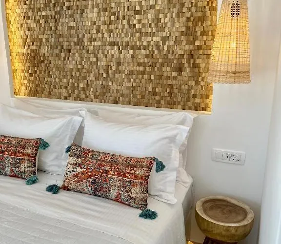 Aparthotel Thealos Santorini