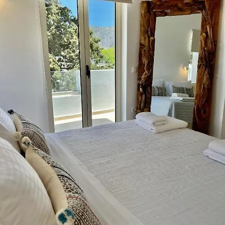 Aparthotel Thealos Santorini