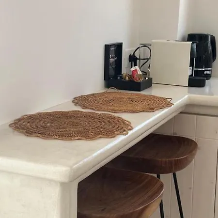 Thealos Santorini Aparthotel Pýrgos