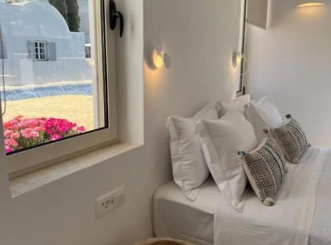 Hotel apartamentowy Thealos Santorini Pýrgos