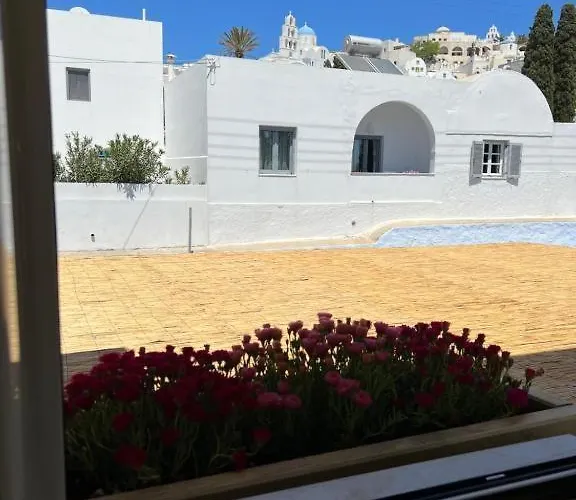 Thealos Santorini 4* Pyrgos Kallistis