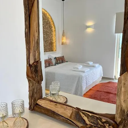 Thealos Santorini Lägenhetshotell Pýrgos